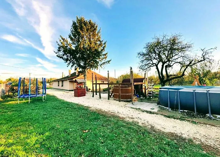 Linetta Vendeghaz * Gyomaendrőd